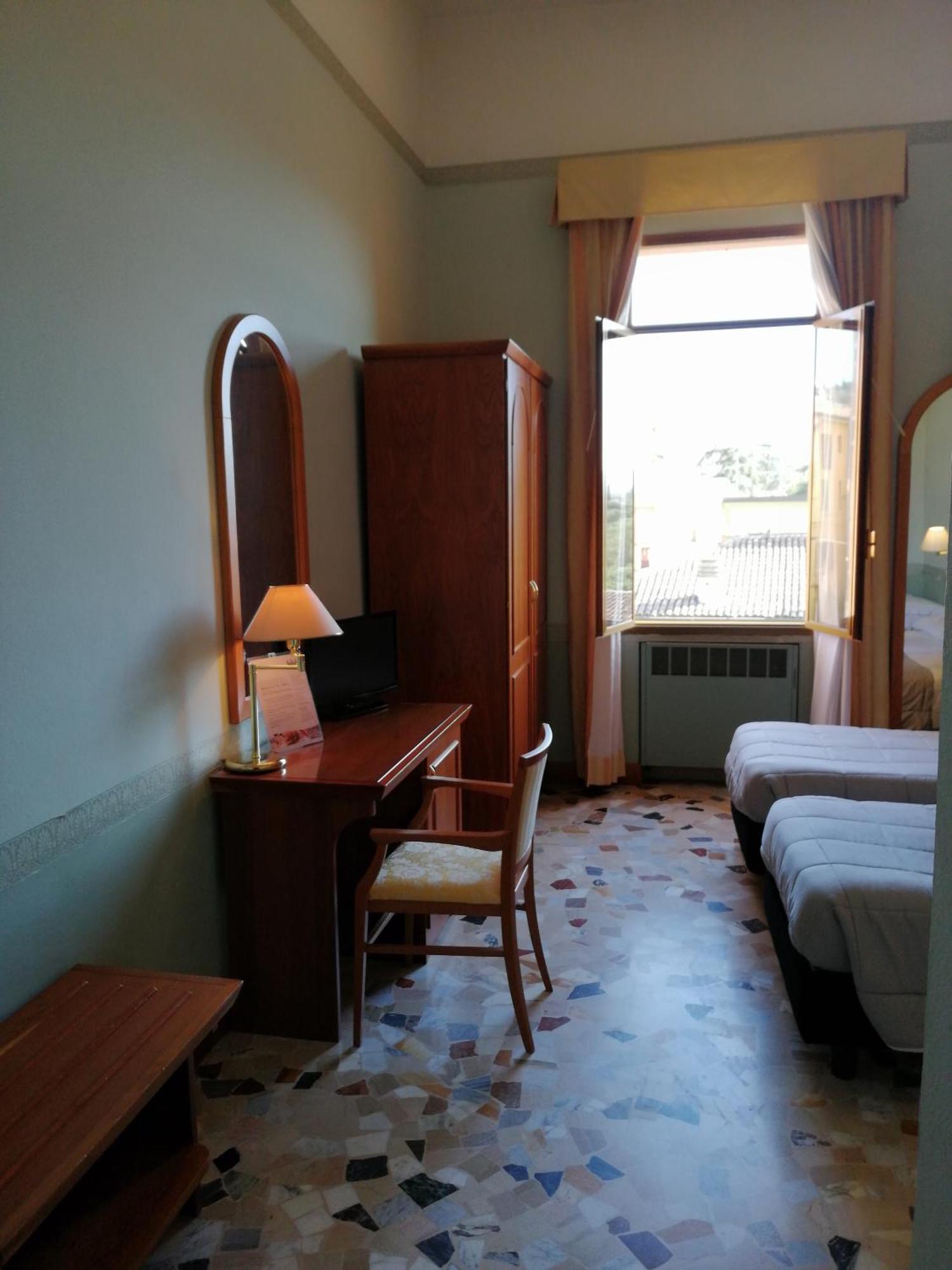Hotel Antico Borgo Riolo Terme Phòng bức ảnh